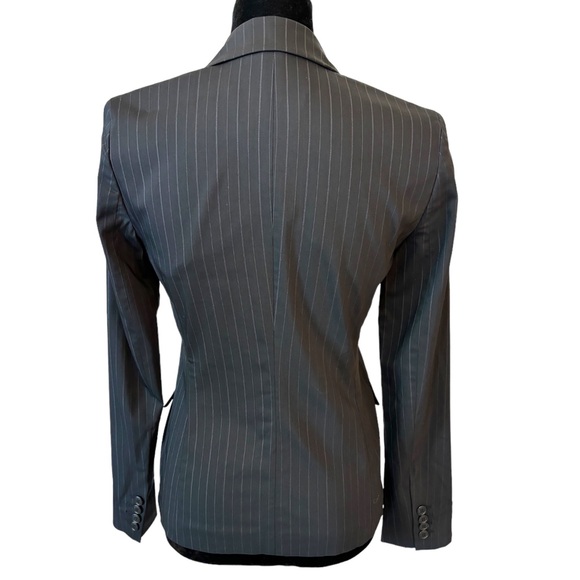 Elie Tahari Pinstripe Career Jacket Size 2 - Picture 7 of 8